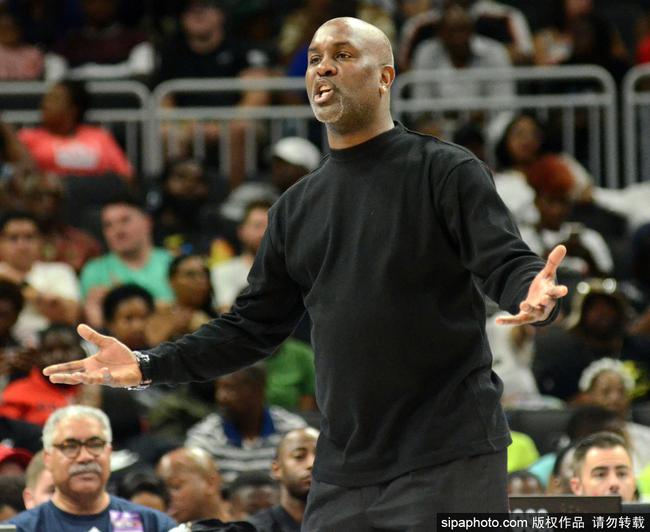 他凭借一己 他凭借一己