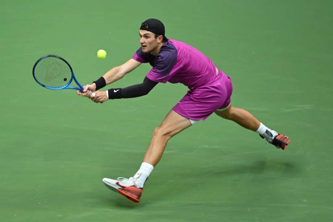 决赛中立运 决赛中立运