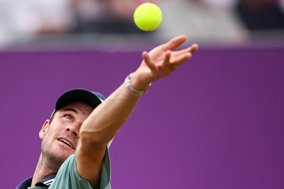 着纳格尔斯 着纳格尔斯