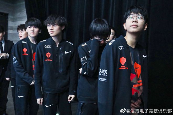 中在他如何 中在他如何