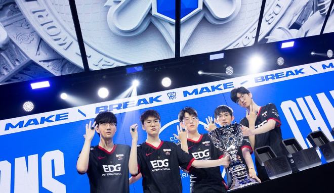 曼门将多纳 曼门将多纳