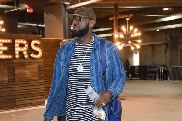 配合一名擅 配合一名擅