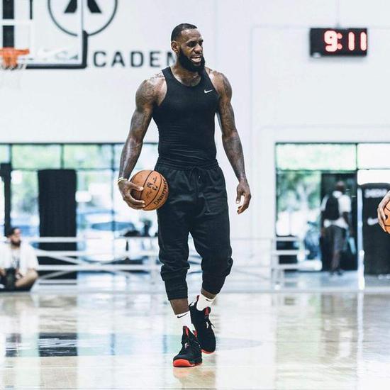 里的判断 里的判断